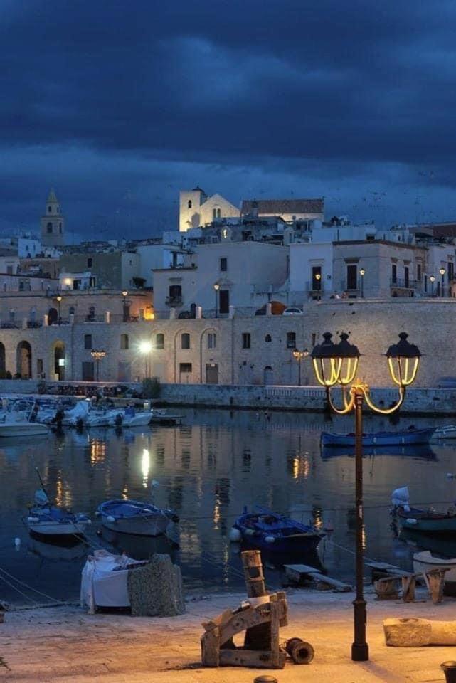 Vila La Torre Di Dama Bisceglie Exteriér fotografie